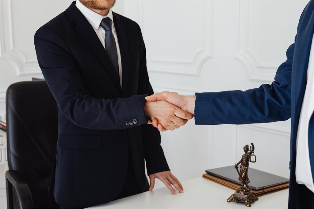 ¿Qué hacer si me enfrento a un despido injustificado en el trabajo? 